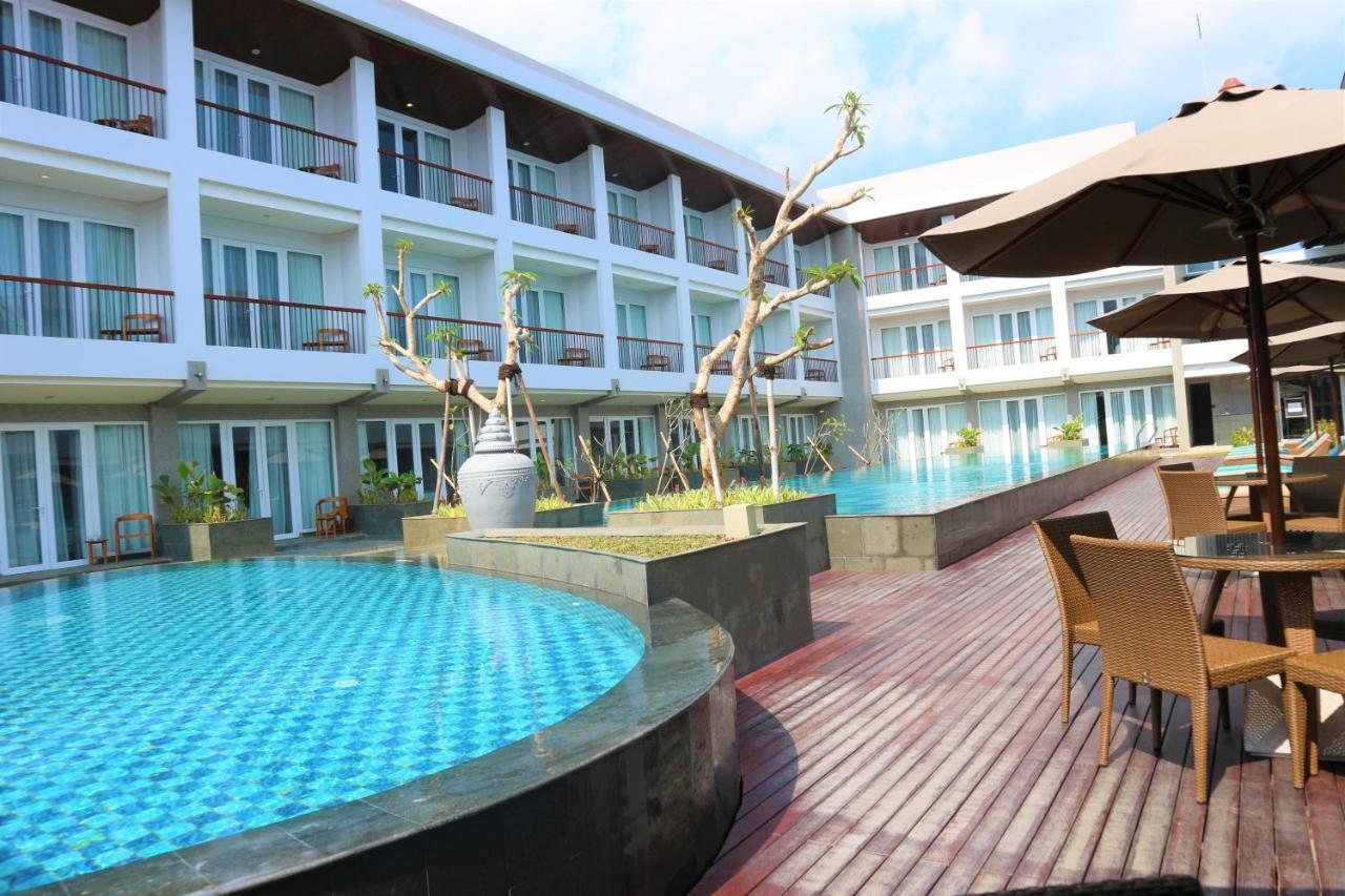 Hotel Santika Garut Exterior foto
